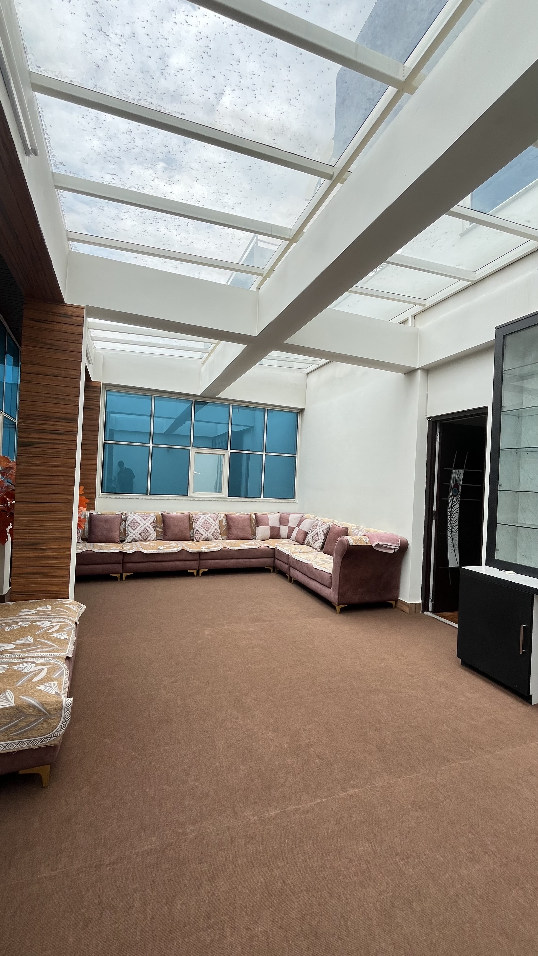 Beautiful Modern 3 Storey House for Sale – Sainbu